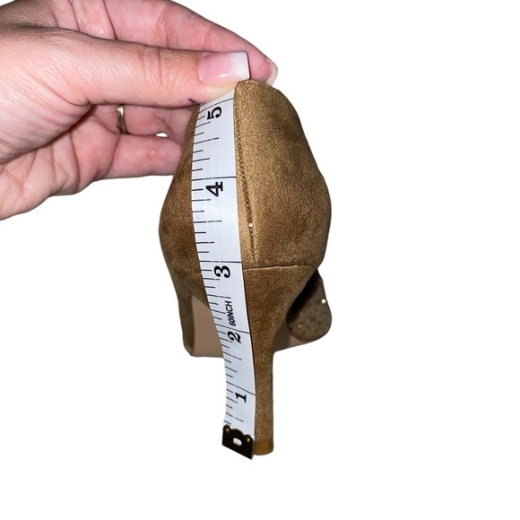 Vanessa Wu Diane camel and gold peep-toe pumps Women’s Heels Size 36 or US 6 NWT - Picture 10 of 16